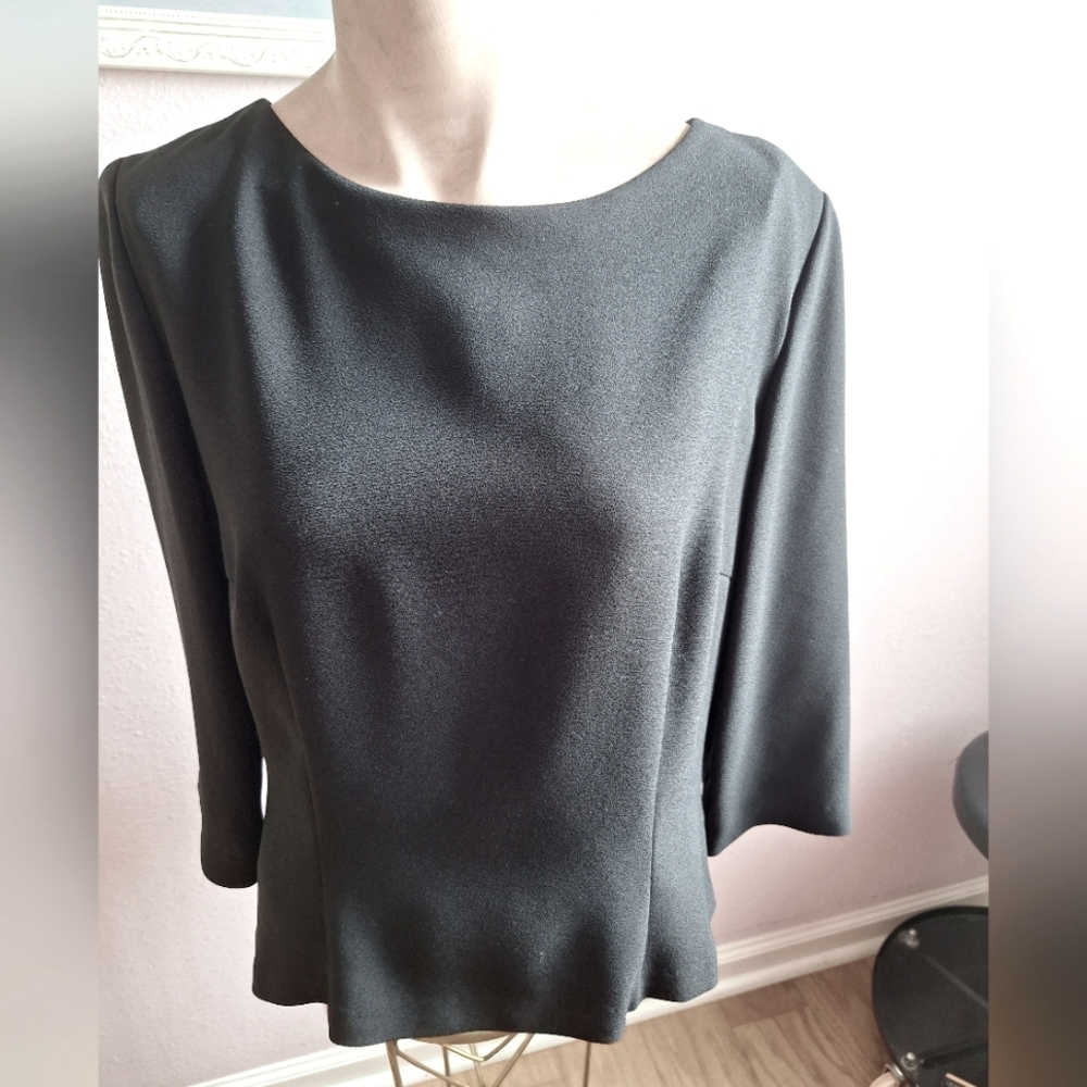 Stunning Vintage back button blouse